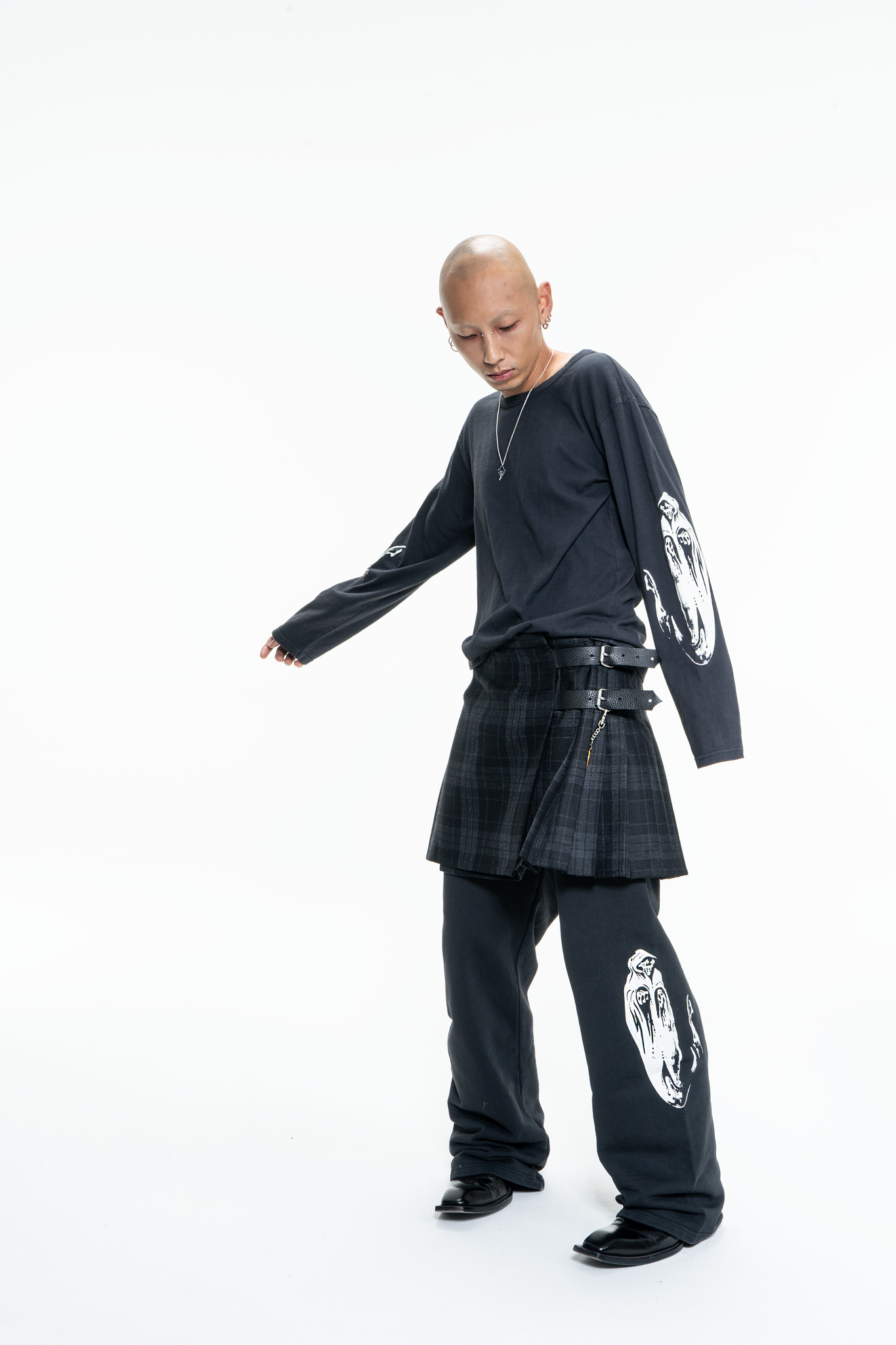 GHOST TOWN LONG SLEEVE TEE