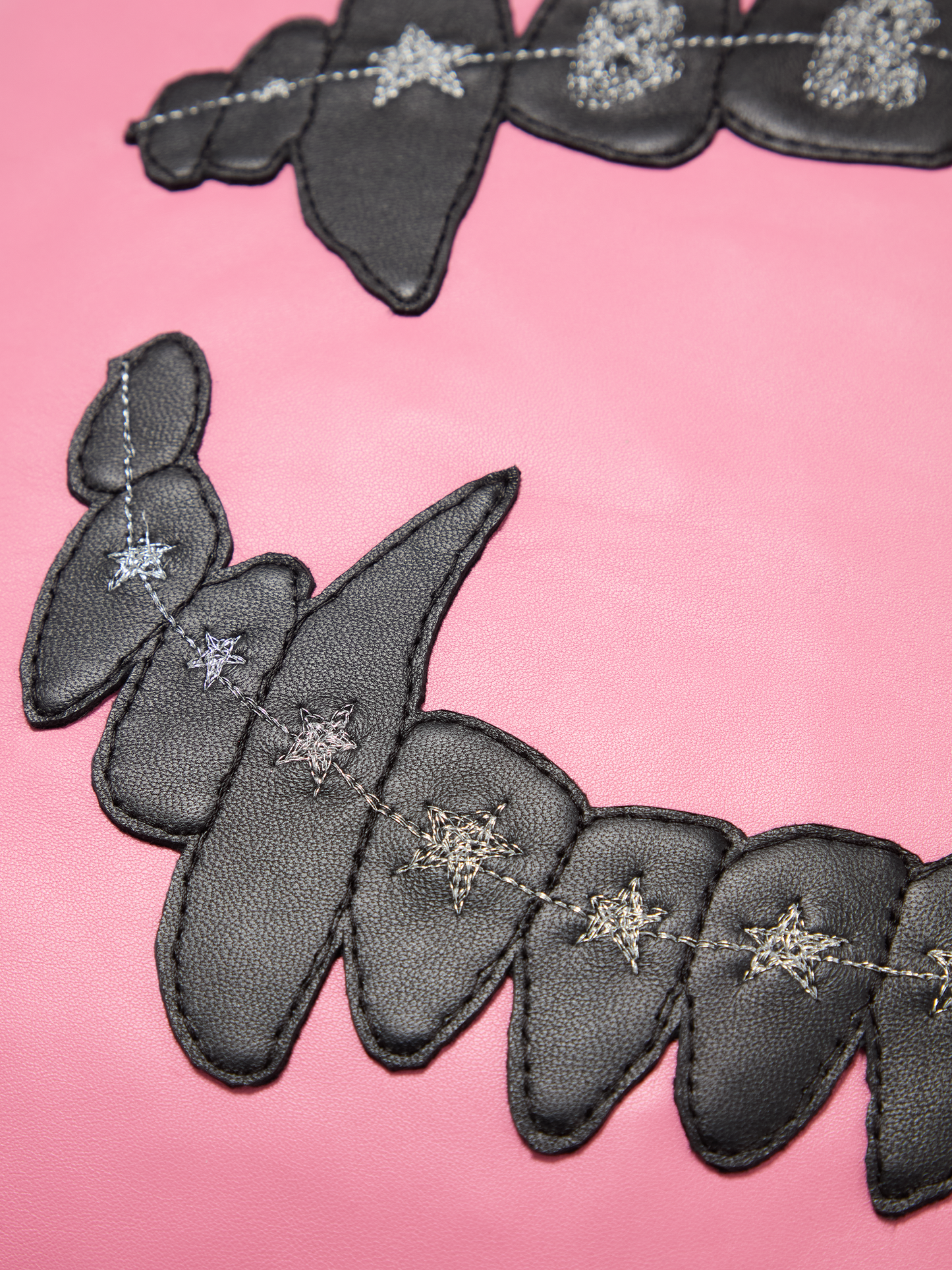 BITE ME CUSHION (PINK/BLACK)